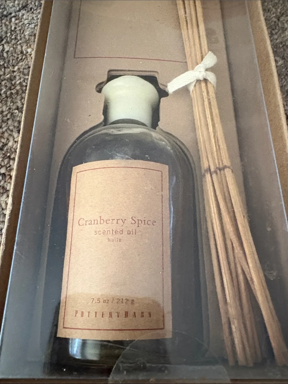 NIB Pottery Barn Cranberry Spice Scented Oil Fragrance Reed Diffuser - 7.5 oz